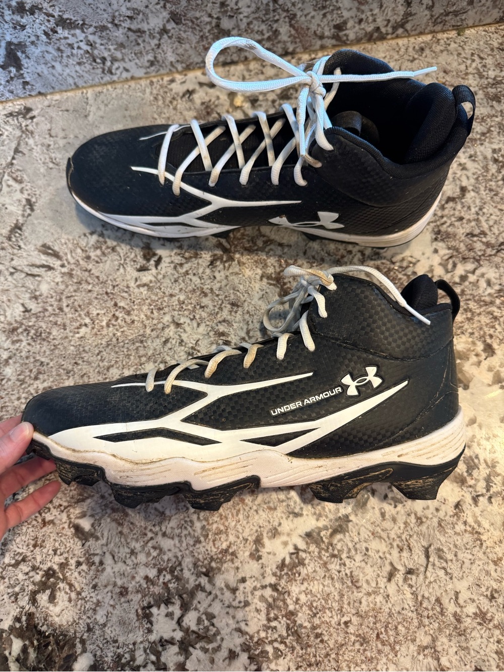 Under Armour Men’s Spotlight Hammer Football Cleats